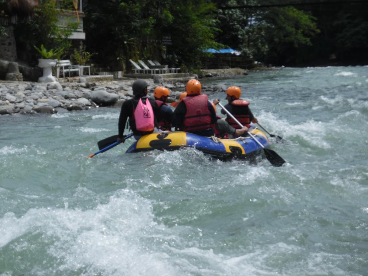 בוקיט לוואנג Ambow Homestay Jungle Trekking & Village Tour מראה חיצוני תמונה